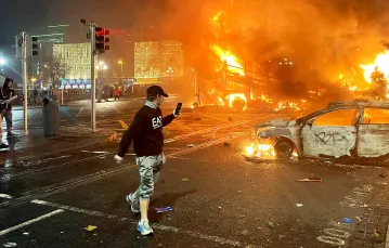 Zamieszki na ulicach Dublina. Irlandia, 23 listopada 2023 r. / fot. PETER MURPHY / AFP / EAST NEWS