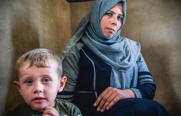 Amira i jej syn Lorans w obozie uchodźców w Arsalu, 2020 r. / / BARTOSZ RUMIEŃCZYK