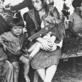 Moï Ver, Matka z dziećmi w dzień targowy, 1937 r. / materiały prasowe Muzeum Warszawy