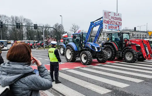 Rolnicy blokują rondo im. Matecznego w Krakowie. 9 lutego 2024 r. / fot. Jacek Taran