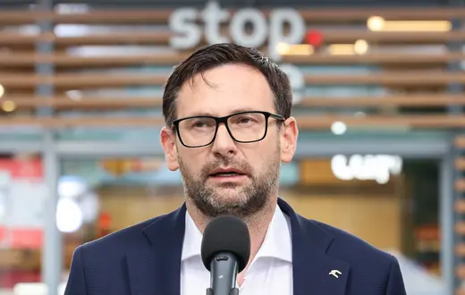 Daniel Obajtek na stacji paliw Orlen, czerwiec 2023 r. / fot. Jacek Domiński / Reporter