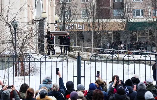 Pogrzeb Aleksieja Nawalnego w cerkwi Ikony Matki Bożej „Ukój Moje Troski” w dzielnicy Marjino. Moskwa, 2 marca 2024 r. / Fot. AFP / East News