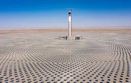 Budowa największej na świecie instalacji fotowoltaicznej Jinta Zhongguang Solar o mocy 100 000 kW + 600 000 kW. Po zakończeniu generowane będzie 1,37 miliarda kWh rocznie. Jiuquan, Chiny, 18 marca 2024 r. //Fot. CFOTO / Nur / AFP / East News