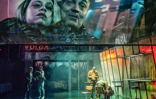 Scena ze spektaklu "Mała apokalipsa 20XX", reż. Waldemar Raźniak. Kraków, 7 czerwca 2024 r. // Fot. Magda Hueckel / Materiały prasowe Teatru Starego