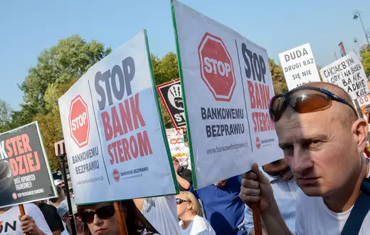 Demonstracja "Zero Haraczu" przed Belwederem, Warszawa, wrzesień 2016 r. // Fot. Mariusz Gaczyński / East News 