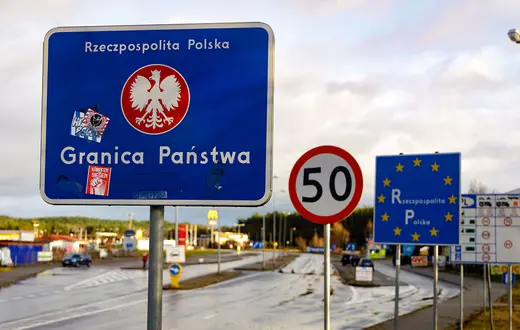 Granica polsko-niemiecka w Osinowie Dolnym. Grudzień 2020 r. // Fot. Robert Stachnik // Reporter