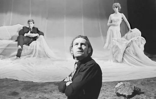 Andrzej Wajda podczas prac nad spektaklem "Biesy" w Teatrze Starym, 1971 r. // Fot. Wojciech Plewińśki / Forum