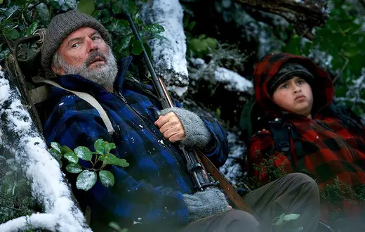 Sam Neill,jako Hec, i Julian Dennison, jako Ricky, w filmie "Dzikie łowy", 2016 // Fot. materiały prasowe