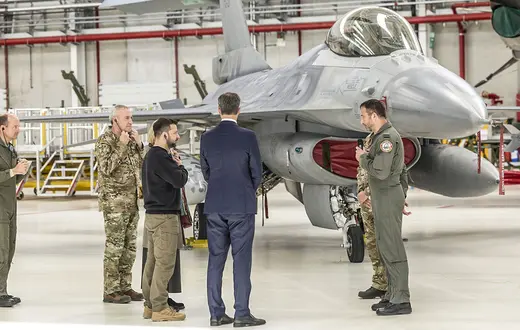 Prezydent Wołodymyr Zełenski w bazie F-16 w Melsbroek, Belgia, 28 maj 2024. r. // Fot. Ksenia Kuleshova / Bloomberg / Getty Images