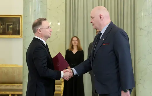 Andrzej Duda i Bogdan Święczkowski podczas uroczystości powołania prezesa Trybunału Konstytucyjnego w Pałacu Prezydenckim, Warszawa, 9 grudnia 2024 // Fot. Paweł Wodzyński / East News