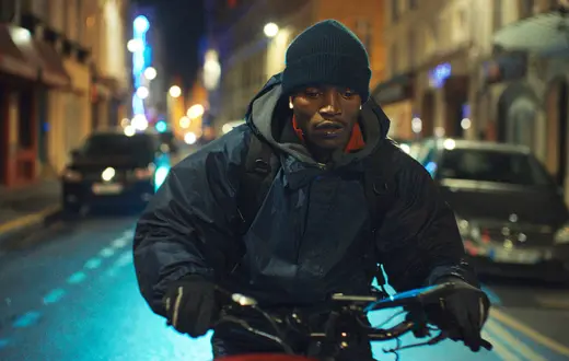Abou Sangaré w filmie "HISTORIA SOULEYMANE`A”, reż. Boris Lojkine. Francja, 2024 r. // Materiały prasowe HBO