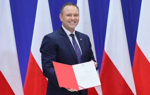 Karol Nawrocki podczas spotkania z seniorami. Sochaczew, 3 listopada 2025 r. // Fot. Wojciech Olkuśnik / East News