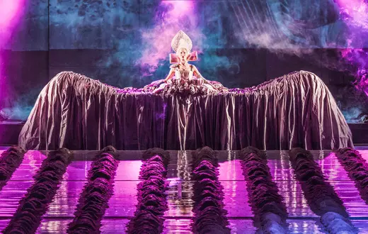 Danuta Stenka jako Katarzyna w przedstawieniu "Termopile polskie", reż. Jann Klata. Teatr Narodowy w Warszawie // Fot. Karolina Jóźwiak / Archiwum Artystyczne Teatru Narodowego