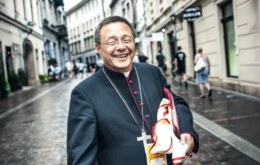 Kardynał Grzegorz Ryś jescze jako biskup na Światowych Dnich Młodzieży w Krakowie. Ulica Gołębia 31 lipca 2016 r. // Fot. Grażyna Makara