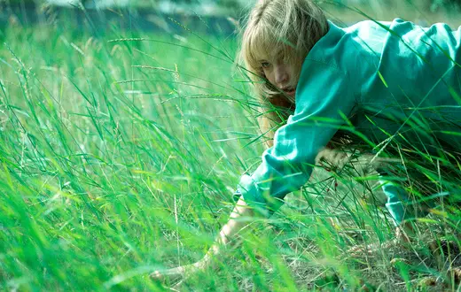 Jennifer Lawrence w filmie ZGIŃ KOCHANIE („Die My Love”) – reż. Lynne Ramsay. Prod. USA 2025. Dystryb. Monolith // materiały prasowe