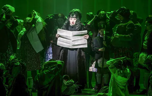 Libby Sokolowski w operze „Makbet”, Giuseppe Verdiego, reż. Krystian Lada, światło: Aleksandr Prowaliński, Konzert und Theater St. Gallen // Fot. Edyta Dufaj / materiały prasowe 