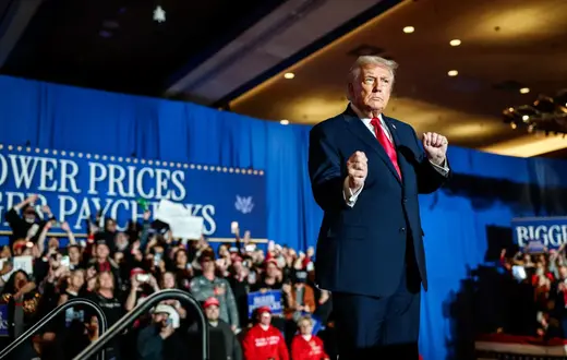 Prezydent Donald Trump podczas konferencji ekonomicznej w Mount Pocono w Pensylwanii. Stany Zjednoczone, 10 grudnia 2025 r. // Materiały prasowe Białego Domu