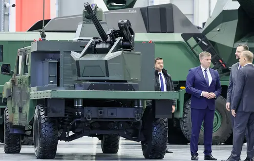 Podpisanie przez Agencję Uzbrojenia umowy z konsorcjum firm na dostawę systemów przeciwlotniczych do zwalczania dronów. Kobyłka, 30 stycznia 2026 r. // Fot. Anita Walczewska / East News