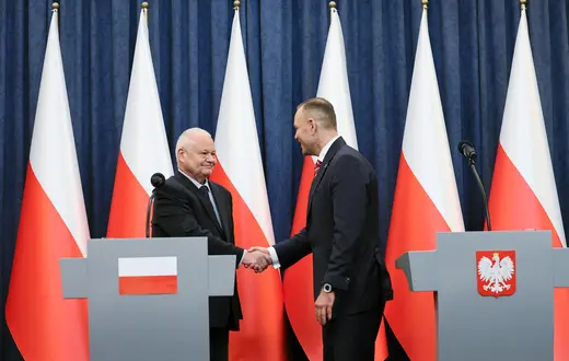 Prezydent RP Karol Nawrocki i prezes NBP Adam Glapiński podczas wspólnego oświadczenia w sprawie alternatywy dla programu SAFE. Warszawa, 4 marca 2026 r. // Fot. Sławomir Kamiński / Agencja Wyborcza.pl