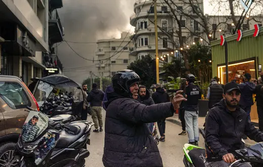Izraelskie ataki na centrum Bejrutu, w dzielnicy Bachoura. Liban, 12 marca 2026 r. // Fot. Fiora Garenzi / Hans Lucas/ AFP / East News