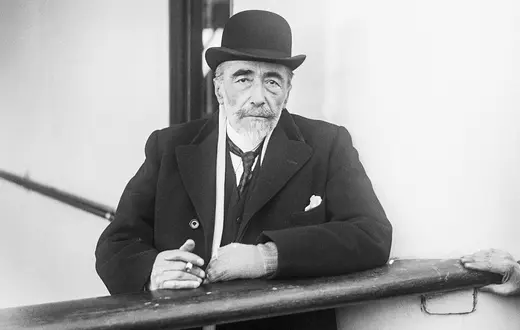 Józef Conrad na pokładzie statku S.S. Tuscania przybywa do Nowego Jorku, maj, 1923 r. // Fot. Bettmann / Getty Images 