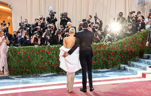 Kim Kardashian na gali MET w Metropolitan Museum prezentowała się w sukience należącej do Marilyn Monroe. Nowy Jork, 2 maja 2022 r. / ARTURO HOLMES / MG22 / GETTY IMAGES