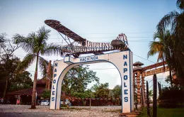 Wejście do Hacienda Nápoles, posiadłości Pablo Escobara zamienionej dziś w park rozrywki. Kolumbia, 24 września 2018 r. / JUANCHO TORRES / GETTY IMAGES