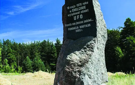 Pomnik UFO, Emilcin / LUKKE AT POLISH WIKIPEDIA