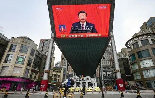 Transmisja przemówienia prezydenta Chin Xi Jinpinga podczas sesji zamykającej Narodowy Kongres Ludowy. Pekin, 13 marca 2023 r. / JADE GAO / AFP / EAST NEWS