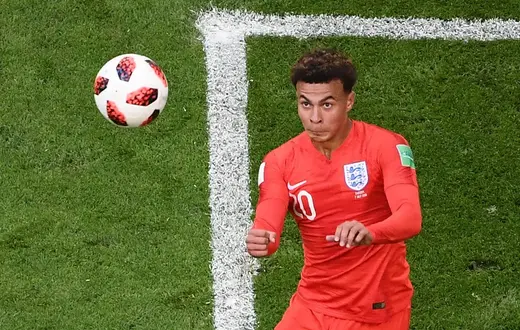 Dele Alli zdobywa drugą bramkę dla Anglii w meczu ze Szwecją, 7 lipca 2018 r. / Fot. Jewel Samad / AFP Photo / East News / 