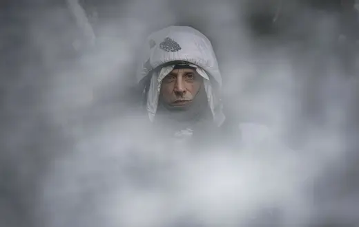 Ukraiński żołnierz w przygranicznym obwodzie ługańskim. Wschodnia Ukraina, 29 stycznia 2022 r. / fot. AP/Associated Press/East News / 