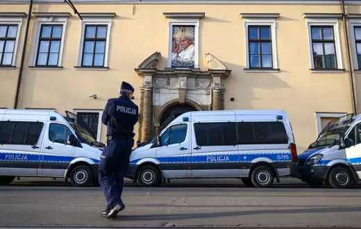 Pod krakowską Kurią w dniu Manify, 18 marca 2023 r./ FOT. Beata Zawrzel/REPORTER / 
