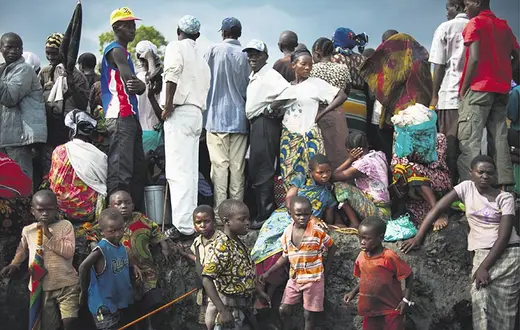 Obóz dla uchodźców – ofiar walk we wschodnim Kongo. Mugunga niedaleko Gomy, 2 grudnia 2012 r. / Fot. Phil Moore / AFP / EAST NEWS