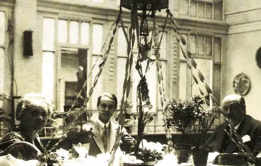Sándor Márai z rodzicami. Koszyce, Wielkanoc, 1928 r. / Fot. Archiwum Autora