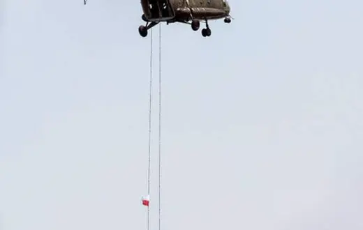 Pokaz działań antyterrorystycznych oddziału „Formoza” przy wejściu do gdyńskiego portu, czerwiec 2013 r. / Fot. Marek Michalak / EAST NEWS