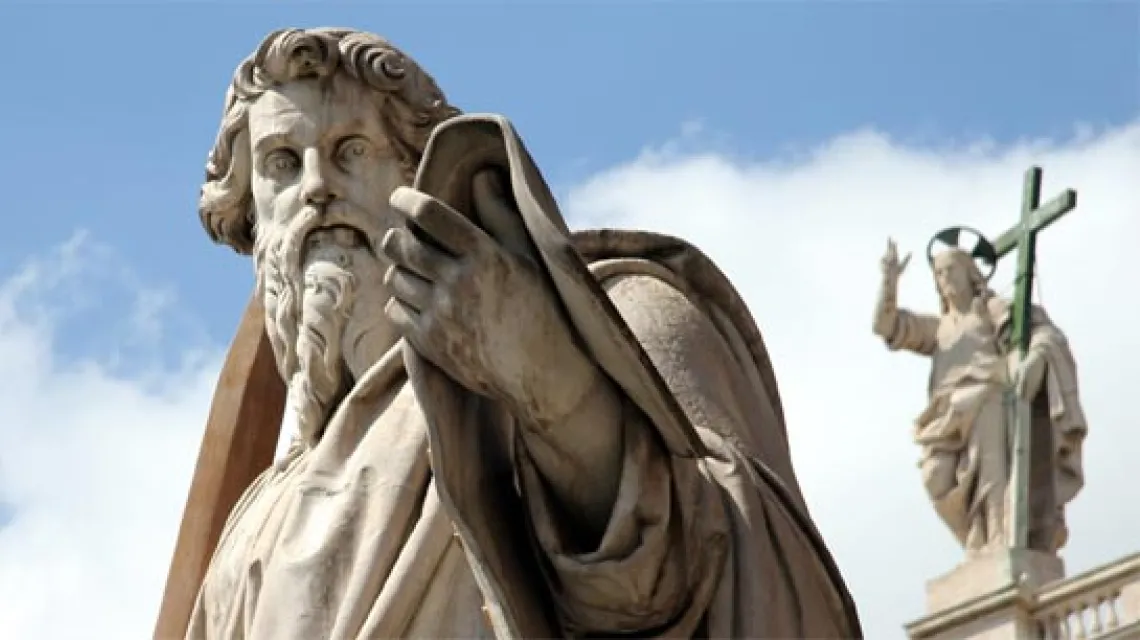 Figura św. Pawła Apostoła na Placu św. Piotra / fot. Wiki(CC) / 