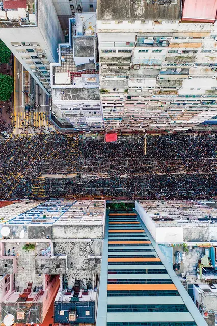 Demonstrują mieszkańcy Hongkongu, 16 czerwca 2019 r. / STR / AFP / EAST NEWS