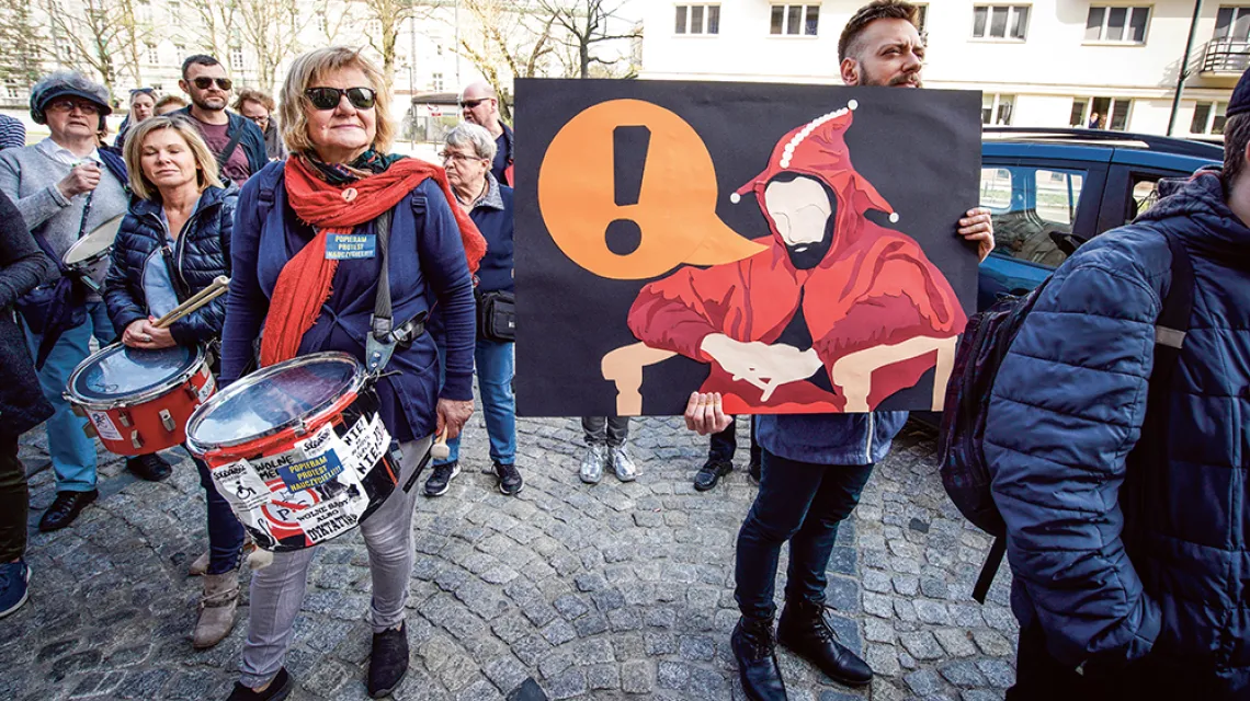 Manifestacja poparcia dla nauczycieli przed  Ministerstwem Edukacji Narodowej, Warszawa, 6 kwietnia 2019 r./  / FOT. Jaap Arriens / NurPhoto / Getty Images