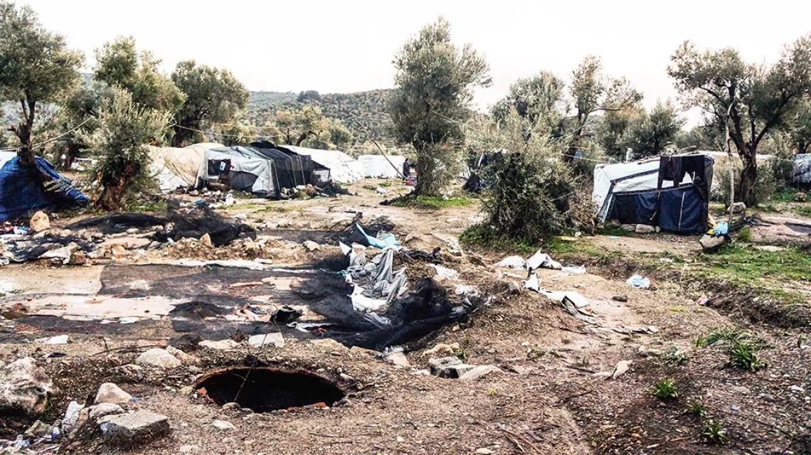 Dzikie obozowisko Gaj Oliwny na wyspie Lesbos, styczeń 2019 r. / JAKUB MEJER