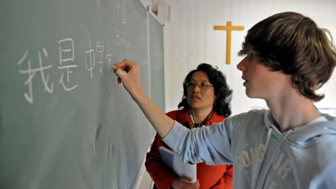 Nauka języka chińskiego w katolickiej szkole Sankt Blasien, Niemcy /fot. KNA-Bild / 