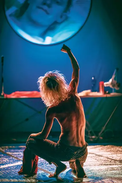 Silvia Calderoni w spektaklu „MDLSX”, reż. Enrico Casagrande i Daniela Nicolò / SIMONE STANISLAI / DIALOG