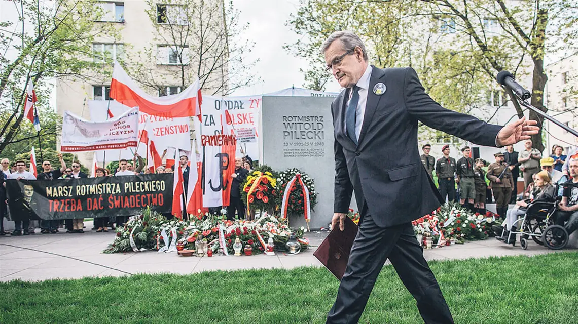 Minister Piotr Gliński podczas Marszu Rotmistrza Pileckiego, Warszawa, maj 2017 r. / Maciej Stanik / REPORTER