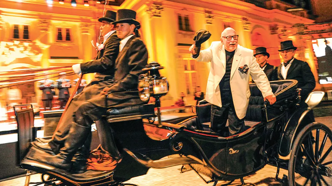 „Wielki hetman polskiego filmu: Jerzy Hoffman” – widowisko w warszawskim Wilanowie, 3 września 2011 r. / ZENON ZYBURTOWICZ / EAST NEWS