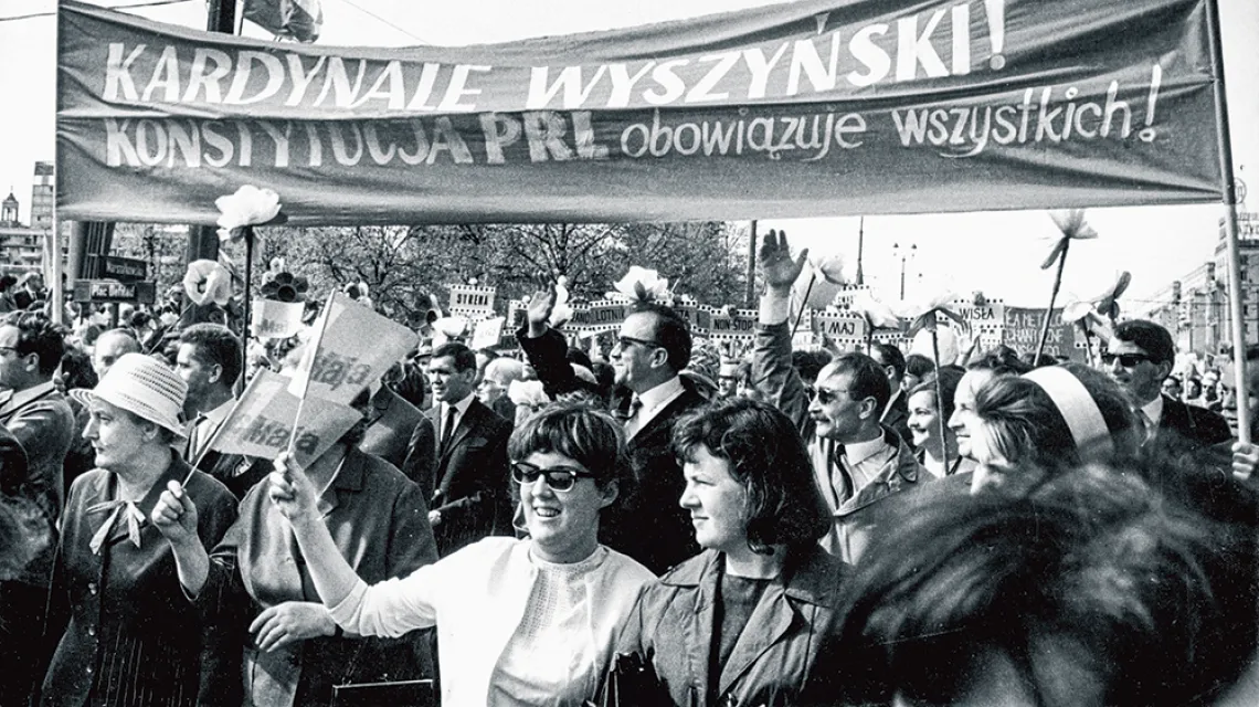 Na uroczystościach pierwszomajowych w Warszawie, 1966 r. / ALEKSANDER JAŁOSIŃSKI / FORUM