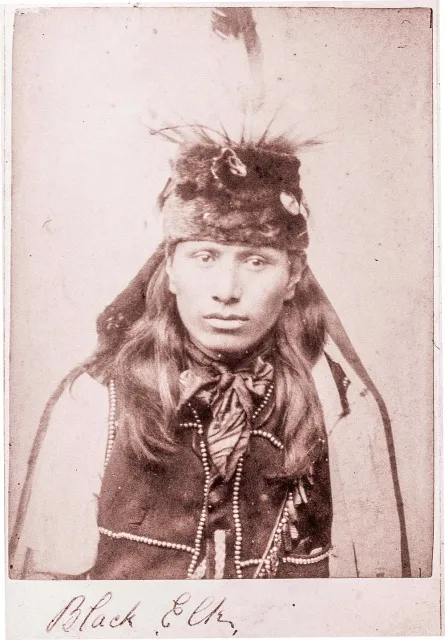 Czarny Jeleń z plemienia Oglala Siuks, około 1880 r. / TRANSCENDENTAL GRAPHICS / GETTY IMAGES