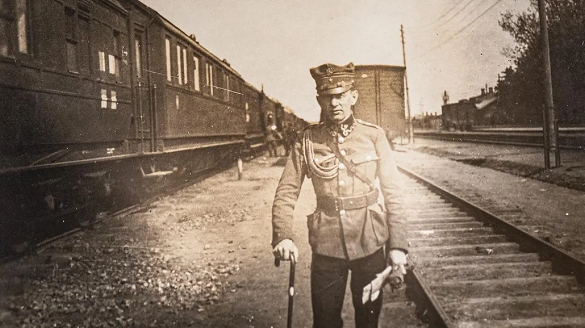 Stanisław Starzewski jako major Wojska Polskiego, około roku 1920. /  / ARCHIWUM RODZINNE PAŃSTWA STARZEWSKICH / REPRODUKCJA JACEK TARAN