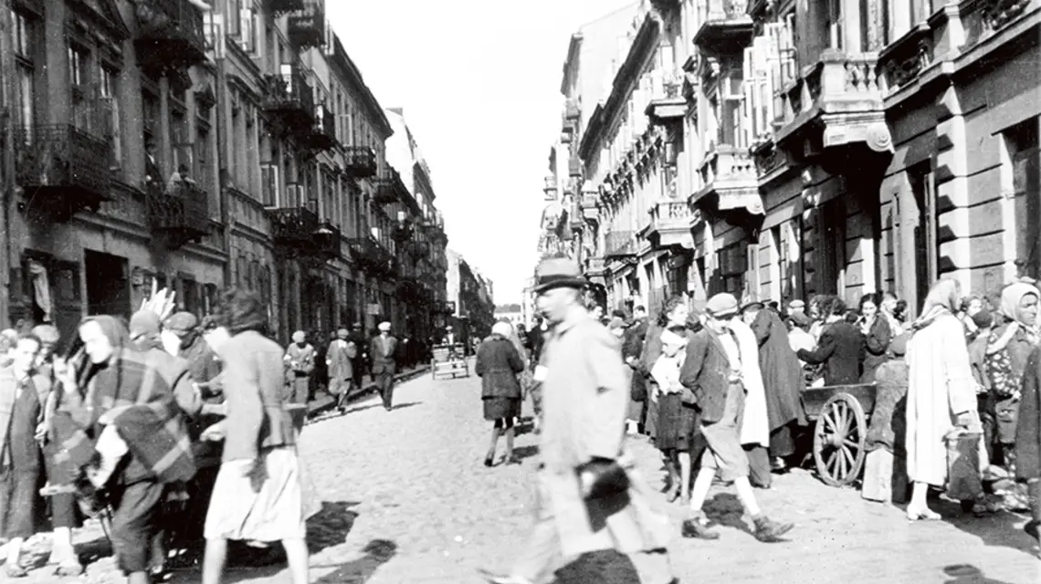 Ul. Miła od Zamenhofa w kierunku pl. Muranowskiego (dziś okolice Intraco), Warszawa, wrzesień 1941 r. / ODBITKA W ZBIORACH ŻIH / HEINRICH JOST