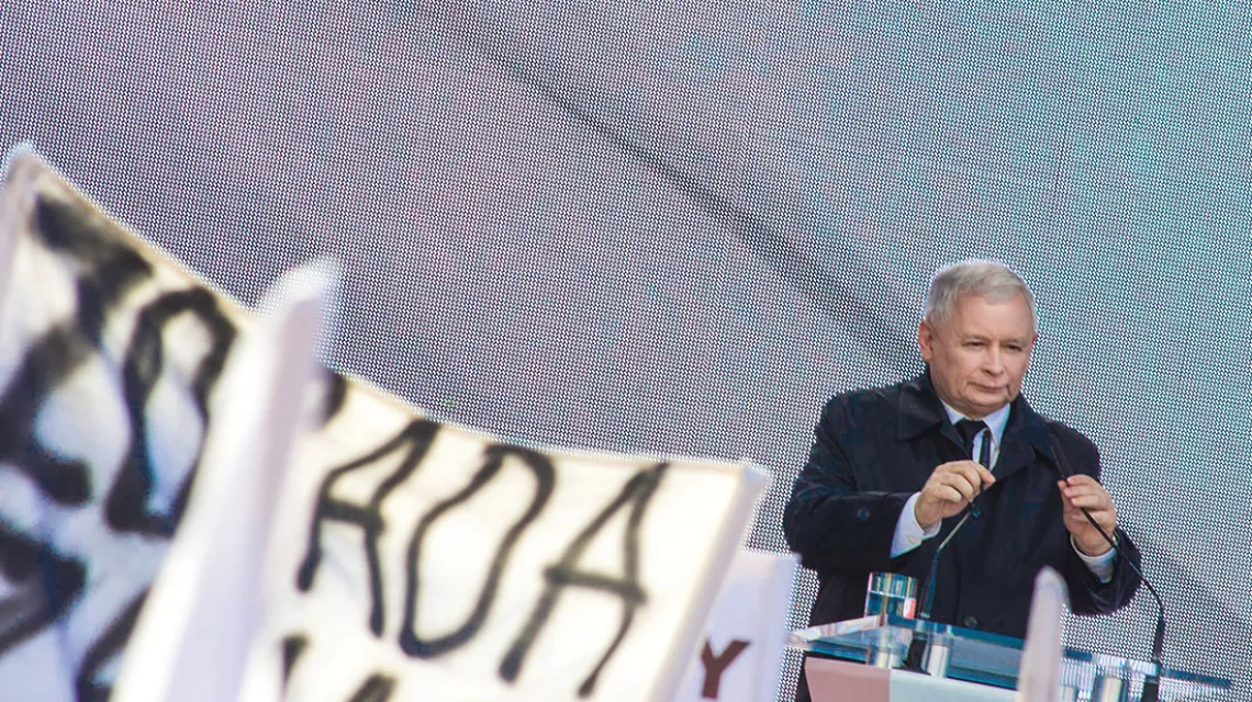 Jarosław Kaczyński podczas obchodów piątej rocznicy katastrofy smoleńskiej, Warszawa, 10 kwietnia 2015 r. / MACIEJ ŁUCZNIEWSKI / REPORTER