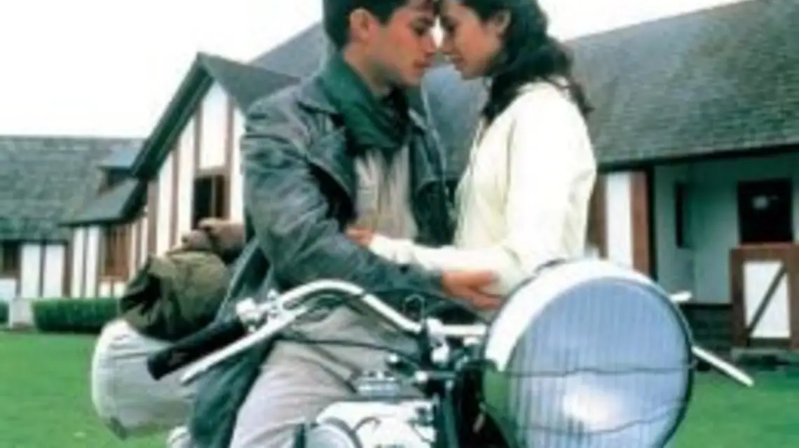 Gabriel Garcia Bernal jako młody Che, Mia Maestro jako Chichina / 