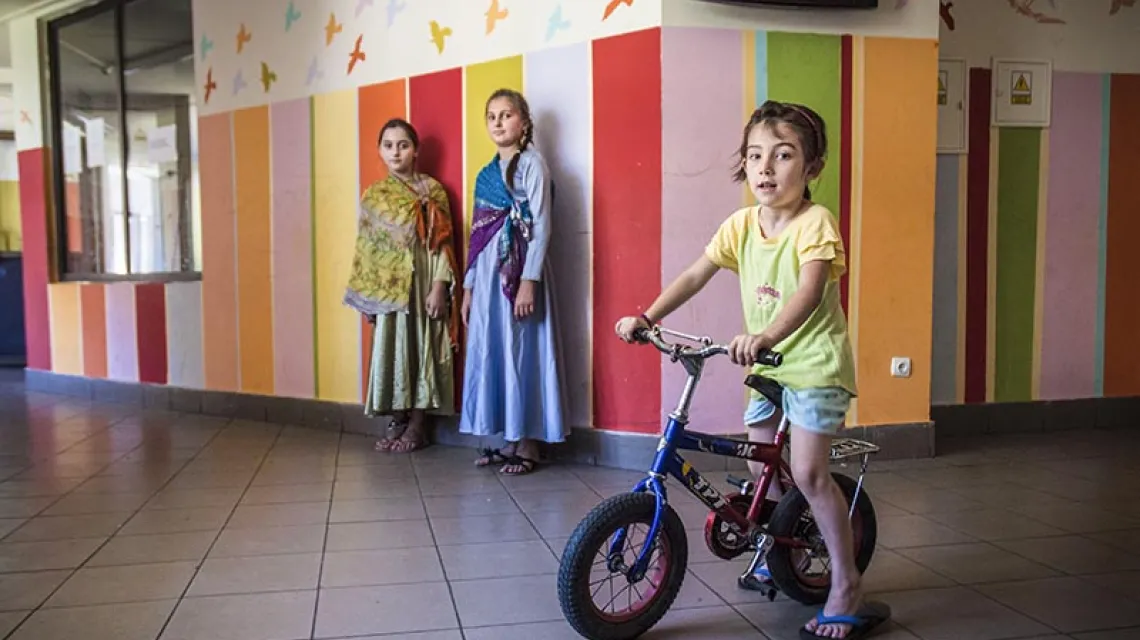 Dzieci w ośrodku dla uchodźców w Dębaku / Fot. David Sypniewski / STOWARZYSZENIE PRAKTYKÓW KULTURY